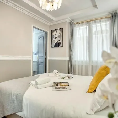 110m2- 3ch-clim-tres Spacieux * Paris